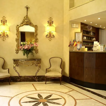 Pitti Palace Al Ponte Vecchio Hotel