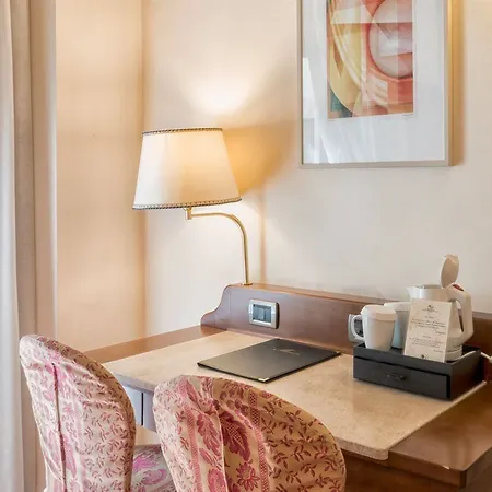 Pitti Palace Al Ponte Vecchio Hotel