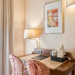 Pitti Palace Al Ponte Vecchio Hotel