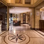 Pitti Palace Al Ponte Vecchio Hotel