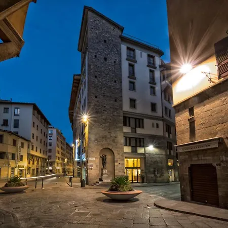 Pitti Palace Al Ponte Vecchio Hotel Florence