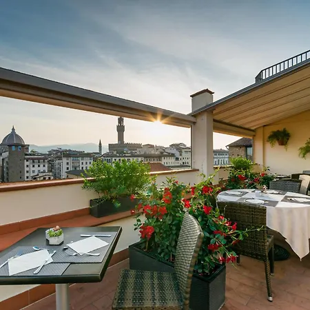 Hotel Pitti Palace Al Ponte Vecchio 4*
