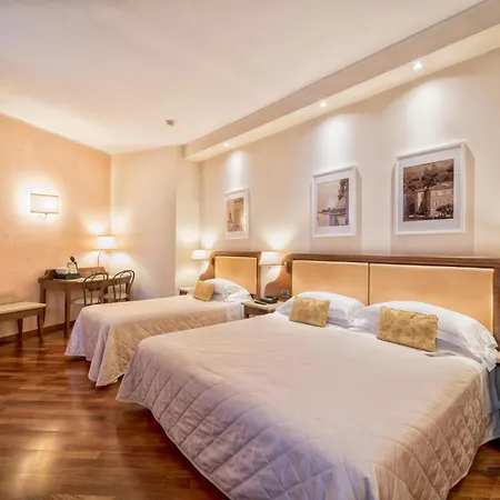 Pitti Palace Al Ponte Vecchio Hotel Florence