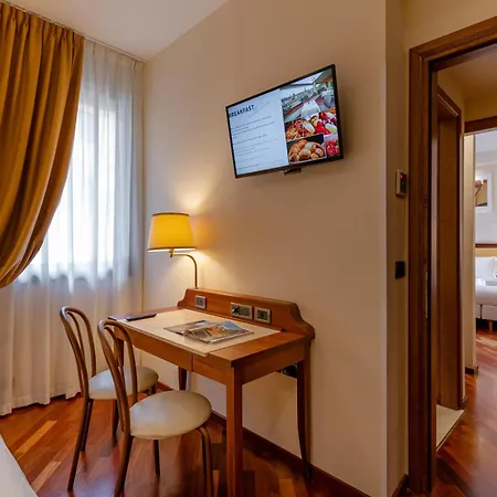 Pitti Palace Al Ponte Vecchio Hotel