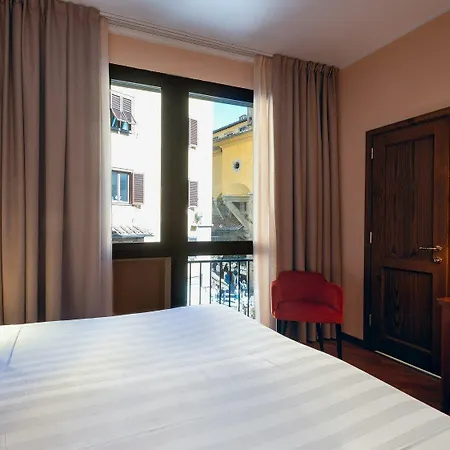 호텔 Pitti Palace Al Ponte Vecchio 4*