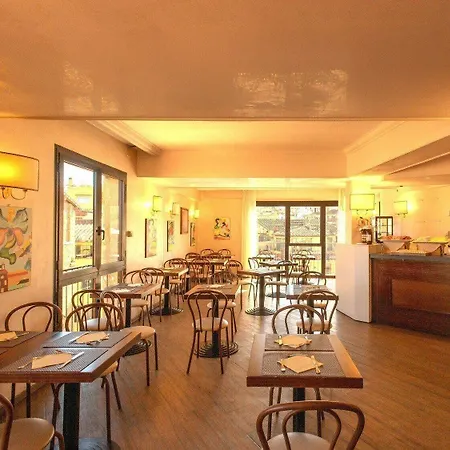 Hotel Pitti Palace Al Ponte Vecchio 4*