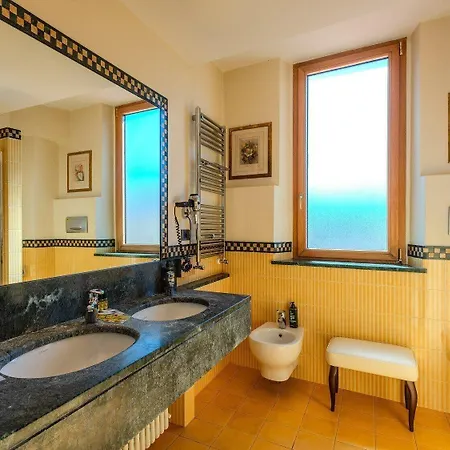 Pitti Palace Al Ponte Vecchio 4*