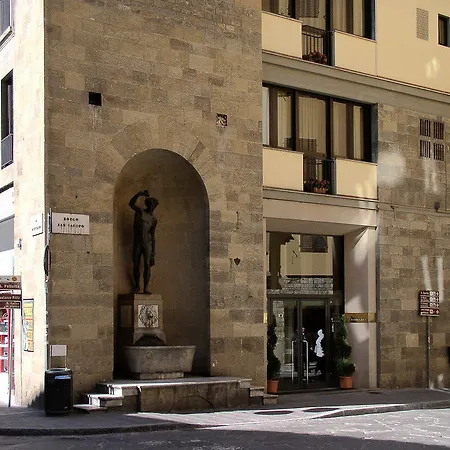 Pitti Palace Al Ponte Vecchio 4* Florença