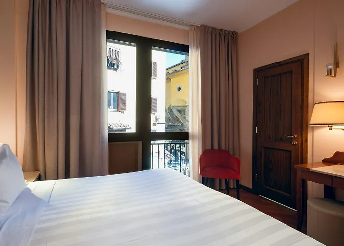 호텔 Pitti Palace Al Ponte Vecchio 4*